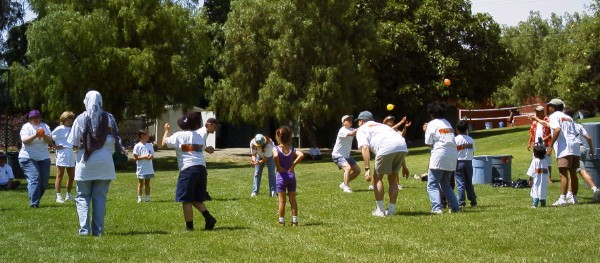Balloon Toss