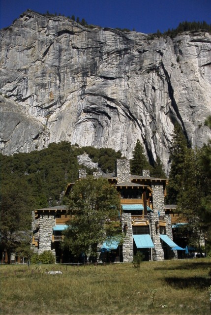 Awahnee Lodge